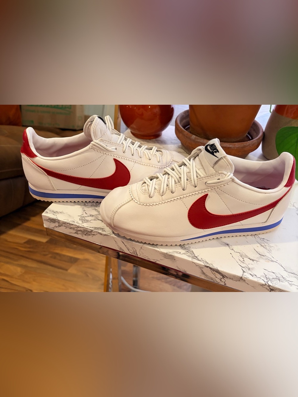 Nike Men’s White Leather Sneakers with Red Swoosh and Blue Midsole Accent - Picture 9 of 9